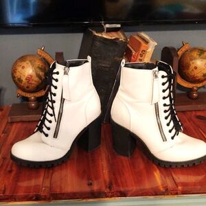 White double zip boots